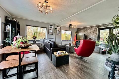 undefined, Oakland Glen, Walton-le-Dale, Preston, Lancashire, PR5
