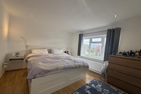 undefined, Southwell Avenue, Northolt