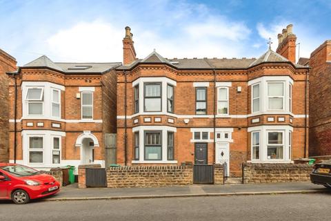 4 bedroom semi-detached house for sale, Dunlop Avenue, NOTTINGHAM, Nottinghamshire, NG7
