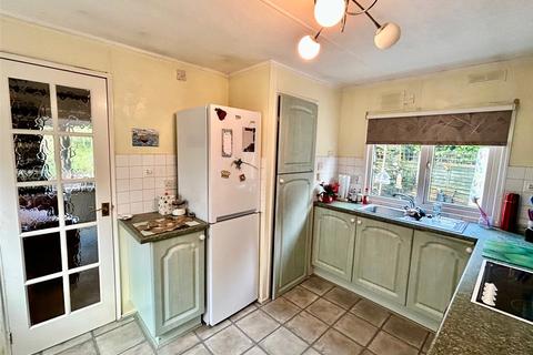 2 bedroom mobile home for sale, Oakland Glen, Walton-le-Dale, Preston, Lancashire, PR5