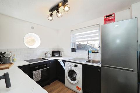 2 bedroom flat for sale, Tonnelier Road, NOTTINGHAM, Nottinghamshire, NG7