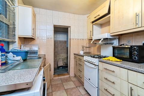 2 bedroom terraced house for sale, Osborne Street, NOTTINGHAM, Nottinghamshire, NG7