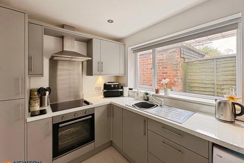 3 bedroom semi-detached house for sale, Brick Kiln Lane, Mansfield, NG18