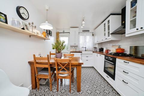 2 bedroom semi-detached house for sale, Spa Close, Sutton-in-Ashfield, Nottinghamshire, NG17