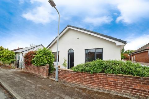 4 bedroom bungalow for sale, Leyton Avenue, Sutton-in-Ashfield, Nottinghamshire, NG17