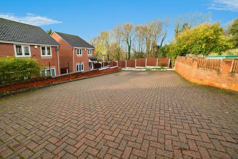3 bedroom detached house for sale, Alexandra Terrace, Stanton Hill, Sutton-in-Ashfield, Nottinghamshire, NG17