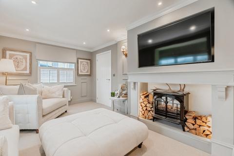 3 bedroom detached house for sale, Kettledrum Drive, Cliviger, Burnley, Lancashire, BB10