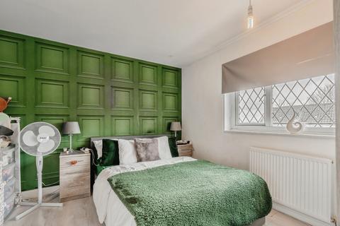 2 bedroom townhouse for sale, Deerstone Avenue, Burnley, Lancashire, BB10