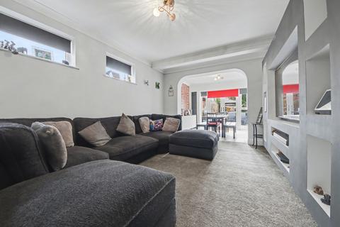 2 bedroom detached bungalow for sale, Avon Road, Southampton SO18