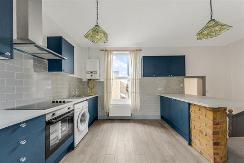 1 bedroom flat to rent, Forest Road, Walthamstow, E17