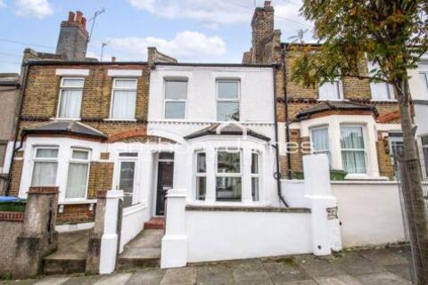 3 bedroom terraced house to rent, London SE18