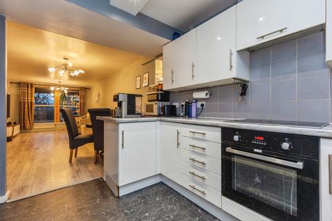 2 bedroom flat for sale, Chester Road, Old Trafford, Manchester, M16