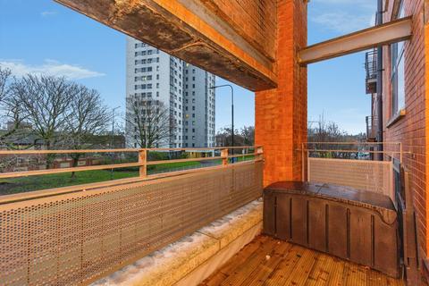 2 bedroom flat for sale, Chester Road, Old Trafford, Manchester, M16