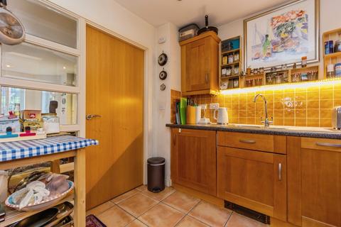 2 bedroom flat for sale, Nell Lane, Manchester, Greater Manchester, M21