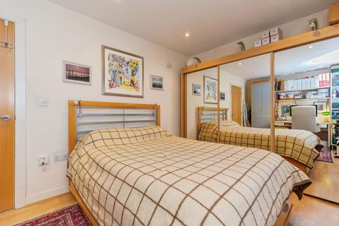 2 bedroom flat for sale, Nell Lane, Manchester, Greater Manchester, M21