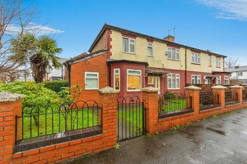 4 bedroom semi-detached house for sale, Thirlmere Avenue, Stretford, Lancashire, M32