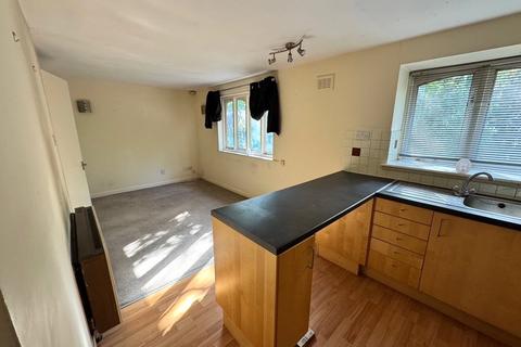 1 bedroom flat for sale, Killingworth Lane, Birchwood, Warrington, Cheshire, WA3