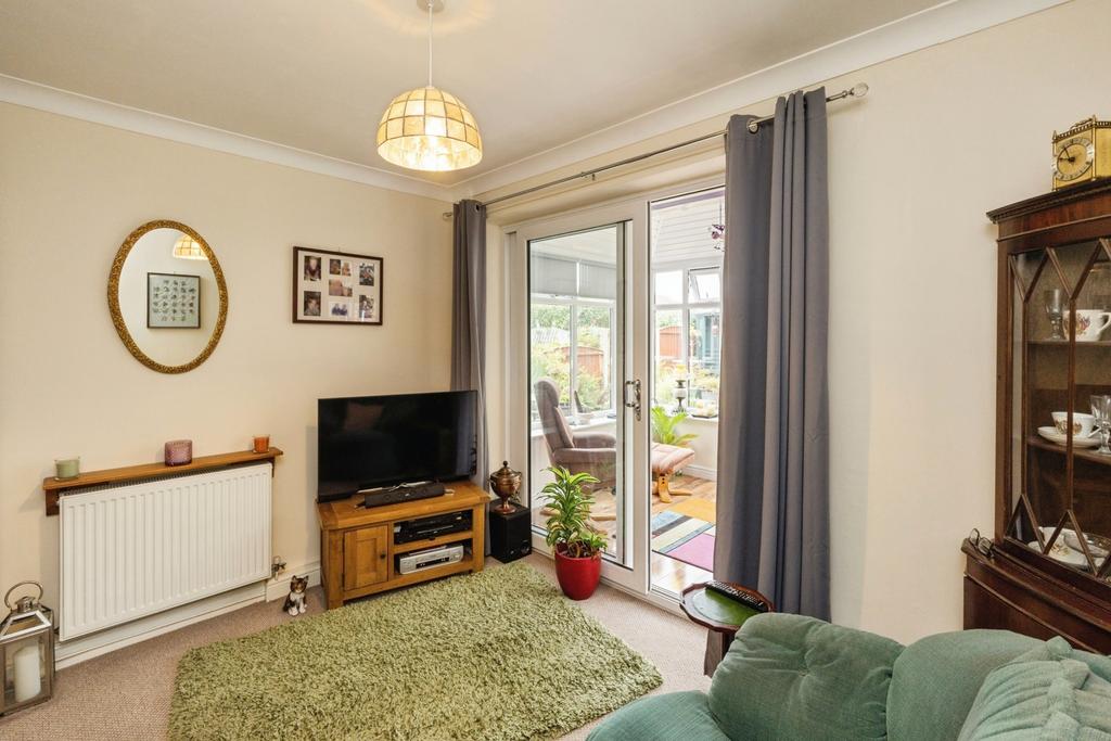 Sitting Room/Bedroom