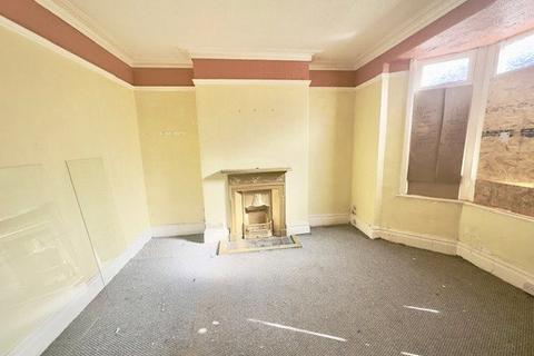 3 bedroom terraced house for sale, Bolckow Road, Grangetown, Middlesbrough, North Yorkshire, TS6