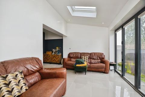 undefined, Windsor Crescent, Nunthorpe, Middlesbrough, North Yorkshire, TS7