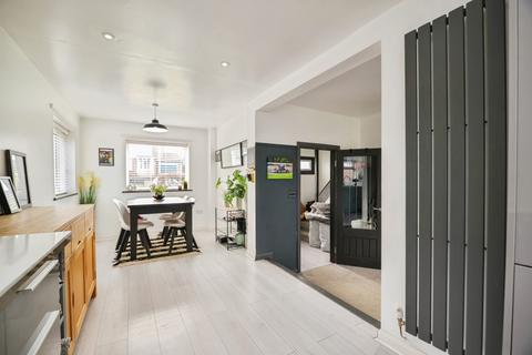 undefined, Windsor Crescent, Nunthorpe, Middlesbrough, North Yorkshire, TS7