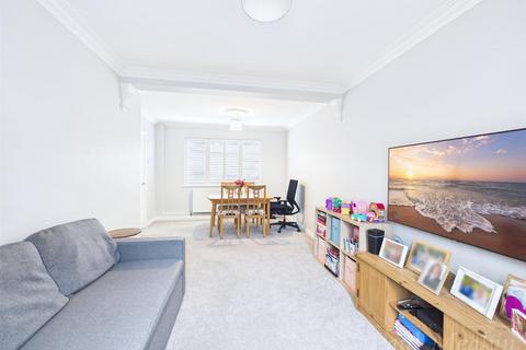2 bedroom house for sale, Chesney Crescent, Croydon