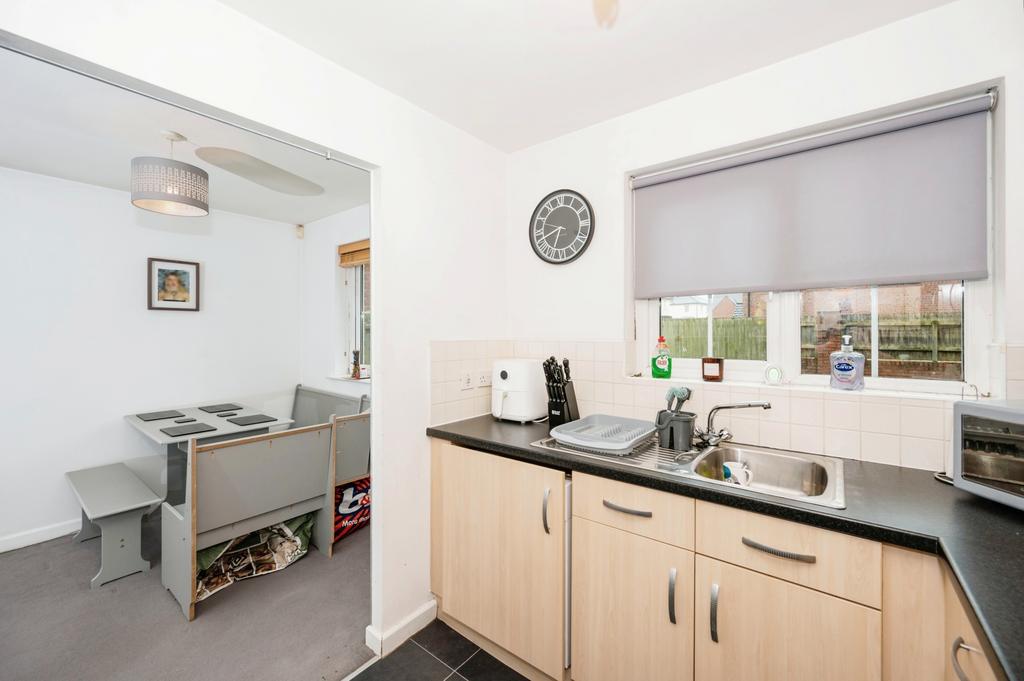 Kitchen/Dining