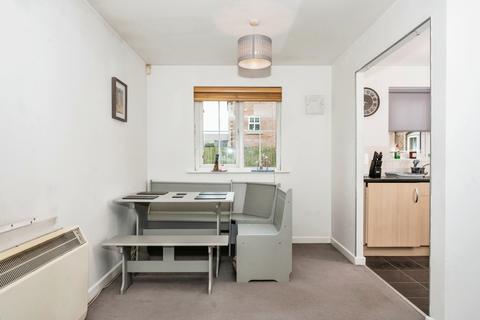 2 bedroom flat for sale, Lytham Close, Great Sankey, Warrington, Cheshire, WA5