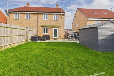 3 bedroom semi-detached house for sale, Olympia Way, Aylesbury