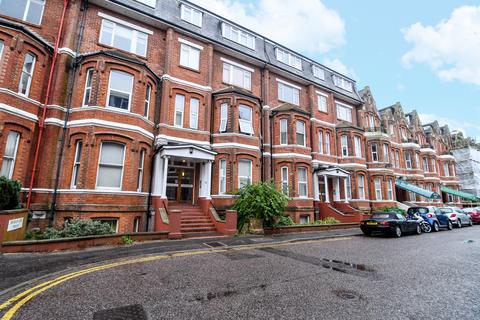 Studio to rent, Durley Gardens, Bournemouth,