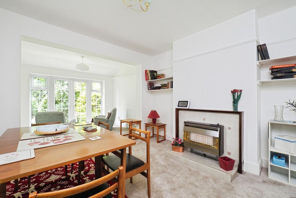 Dining/Sitting Room