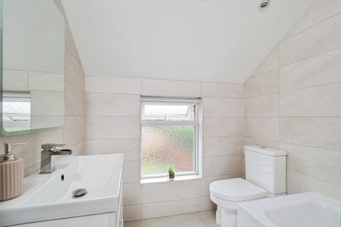 undefined, Wollaton Road, Beeston, Nottingham, Nottinghamshire, NG9