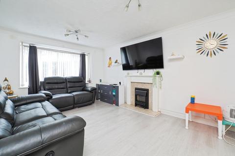 3 bedroom detached house for sale, Mountbatten Way, Beeston, Nottingham, Nottinghamshire, NG9