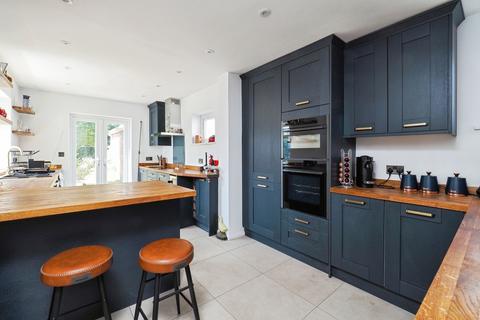 4 bedroom detached house for sale, Barratt Crescent, Attenborough, Nottingham, NG9