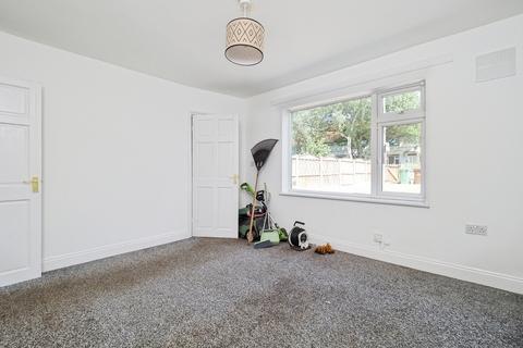 undefined, Romilay Close, Beeston, Nottingham, Nottinghamshire, NG9