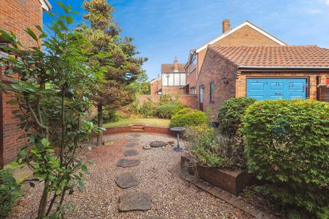 undefined, Central Avenue, Chilwell, Beeston, Nottingham, NG9