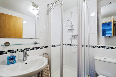 2 bedroom flat for sale, Shaw Road, Chilwell, Beeston, Nottingham, NG9