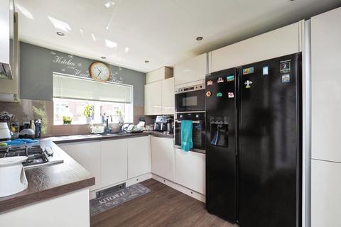 3 bedroom end of terrace house for sale, Church Street, Stapleford, Nottingham, Nottinghamshire, NG9