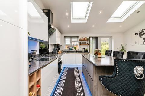 undefined, East Crescent, Beeston, Nottingham, Nottinghamshire, NG9