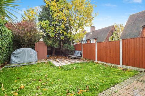 undefined, Aston Avenue, Beeston, Nottingham, Nottinghamshire, NG9