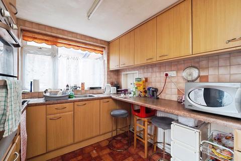 3 bedroom semi-detached house for sale, Fulwood Close, Beeston, Nottingham, Nottinghamshire, NG9