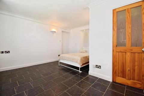 Studio for sale, Spinney Halt, Whetstone, Leicester, Leicestershire, LE8