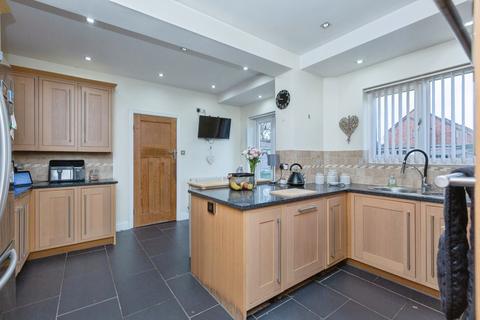 4 bedroom semi-detached house for sale, Leicester Road, Blaby, Leicester, Leicestershire, LE8