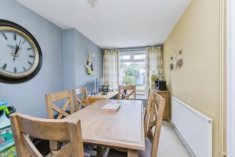 3 bedroom semi-detached house for sale, Darley Road, Blaby, Leicester, Leicestershire, LE8