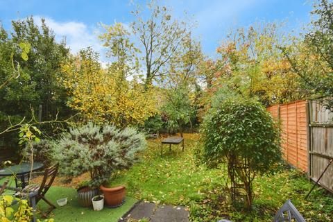 5 bedroom semi-detached house for sale, Hillsborough Road, LEICESTER, Leicestershire, LE2