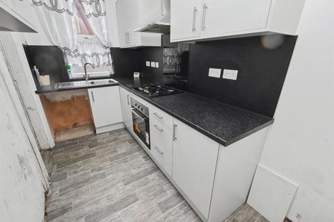 4 bedroom terraced house for sale, Armley Lodge Road, Leeds, West Yorkshire