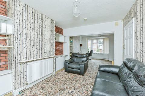 2 bedroom semi-detached house for sale, Oakleigh Avenue, Glen Parva, Leicester, Leicestershire, LE2