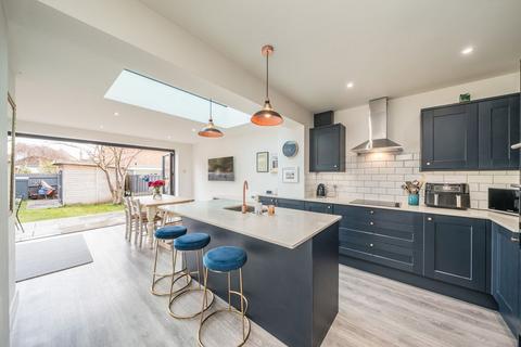 4 bedroom terraced house for sale, Prospect Crescent, Twickenham TW2