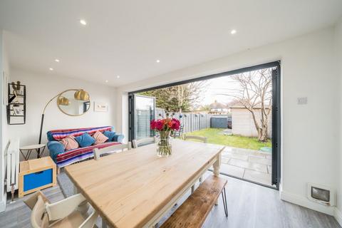 undefined, Prospect Crescent, Twickenham TW2