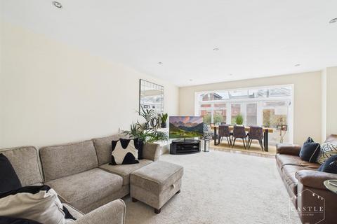 3 bedroom townhouse for sale, Russett Close, Barwell